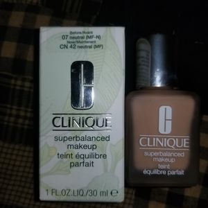 Clinique Superbalanced 07